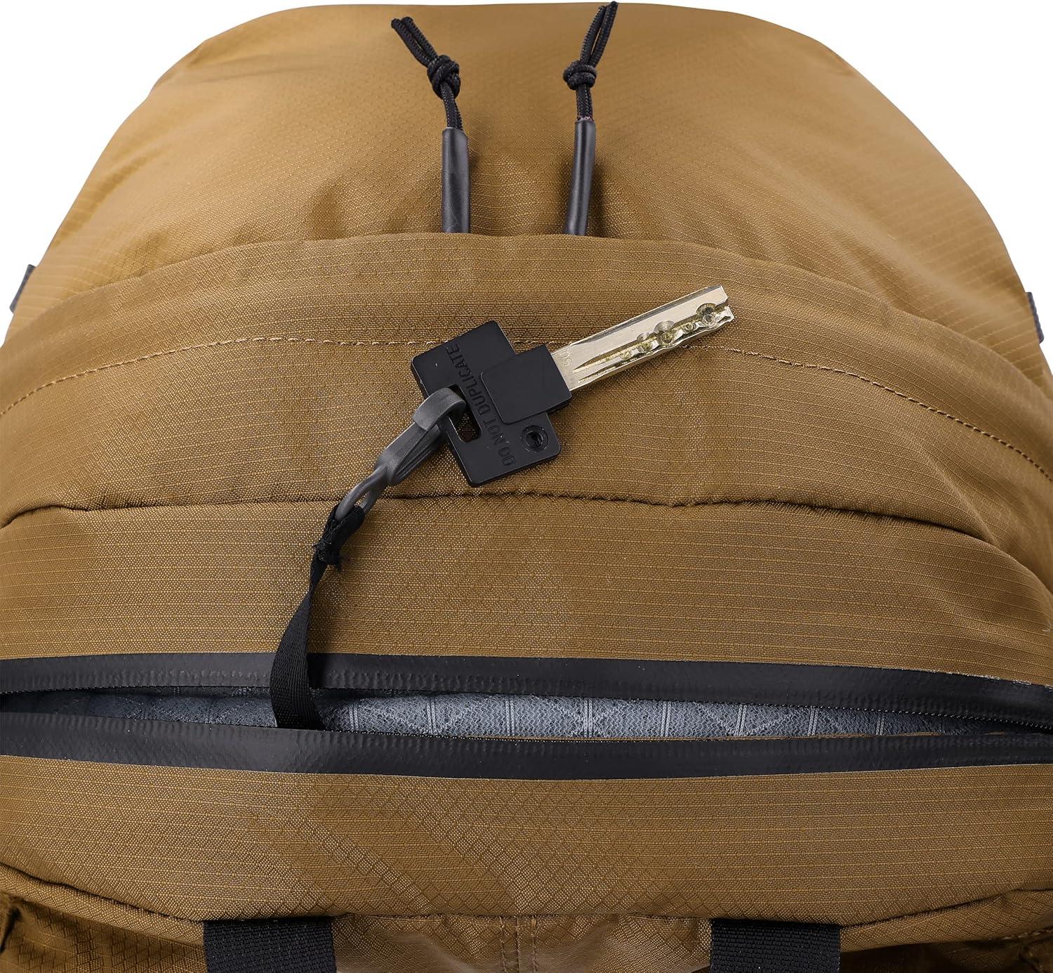 imageOutdoor Research Adrenaline Day Pack 30L Coyote 1 sizeCoyote